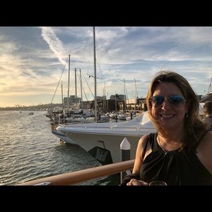 Meet your Posher, Angela